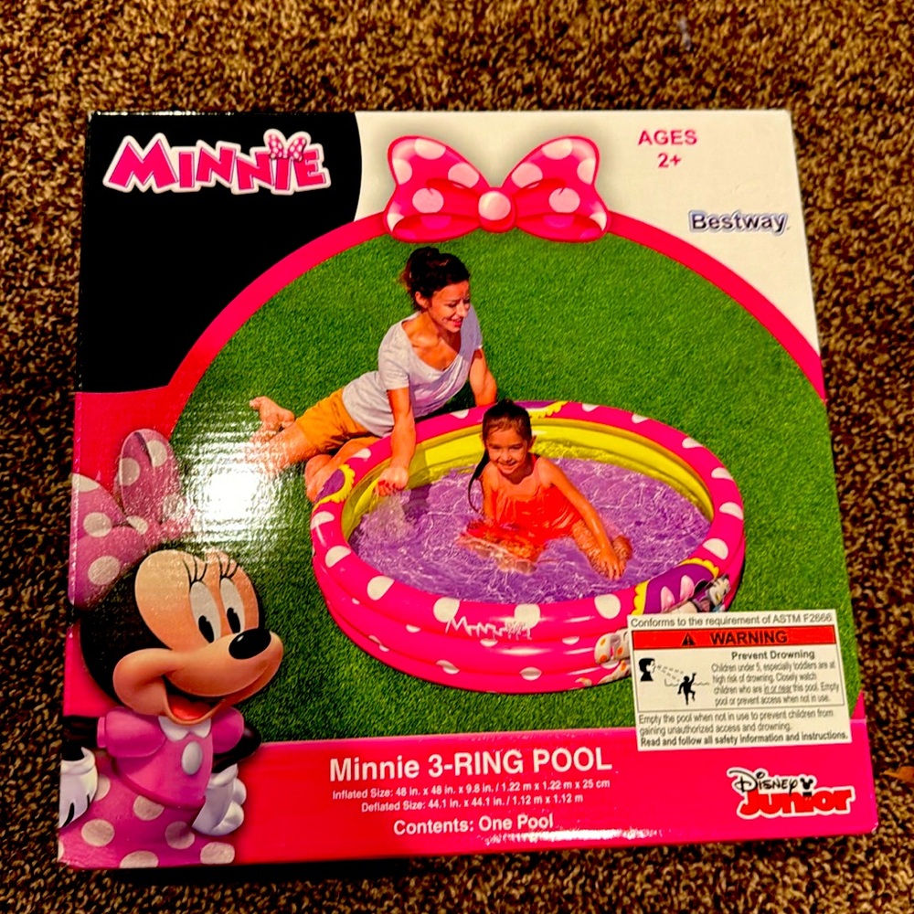 Disney Minnie Kids Pool NWT